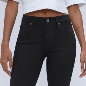 Everlane The Mid-Rise black Skinny Jean(Regular)